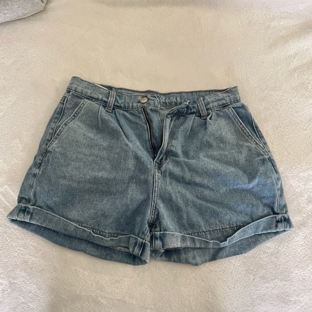 American eagle mom jean shorts